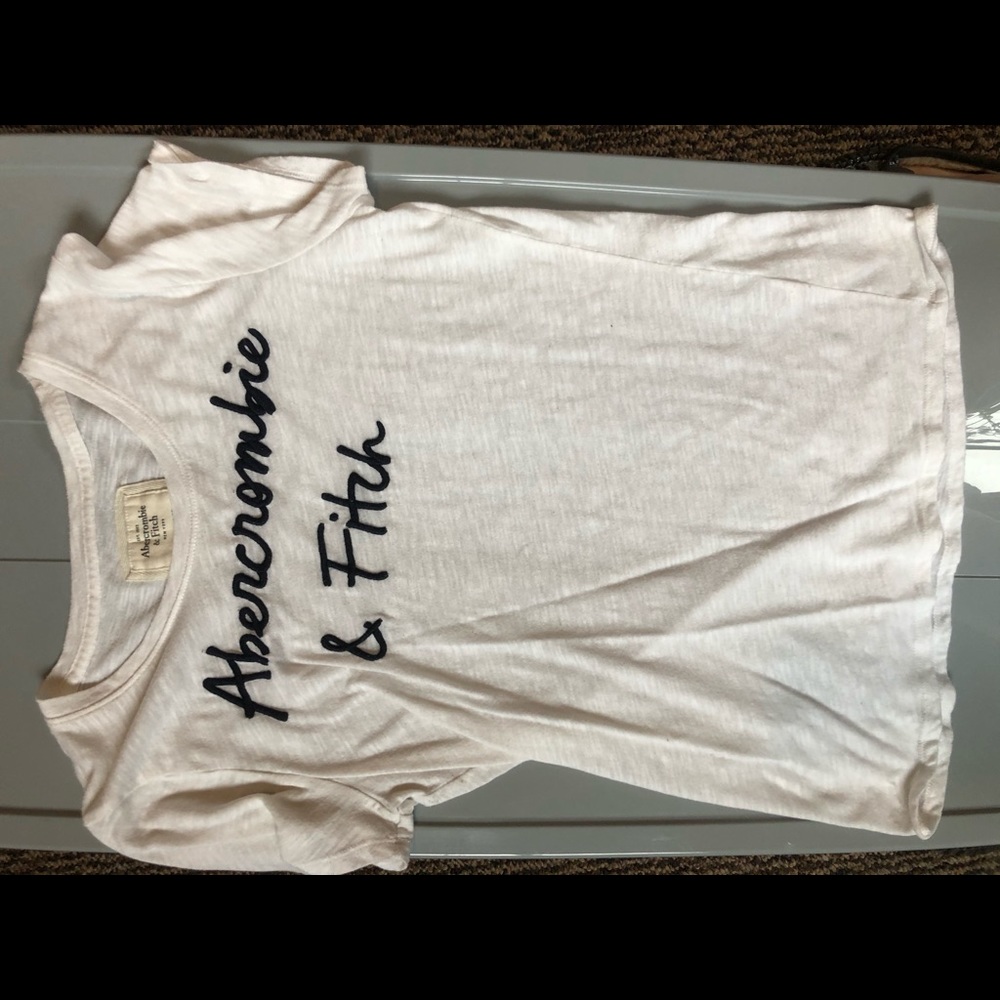 Medium Abercrombie T-shirt